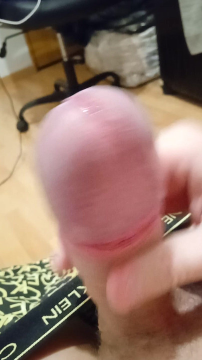 Russian guy jerking off a huge cock