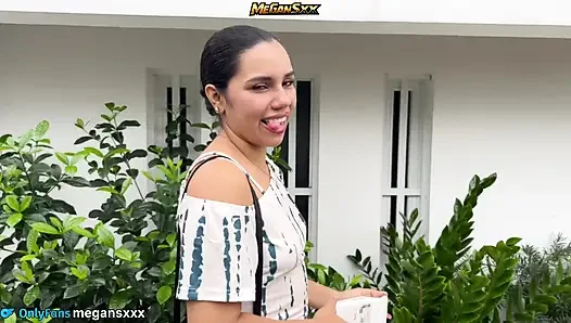 Aku punya iPhone hanya dengan menunggangi kontol