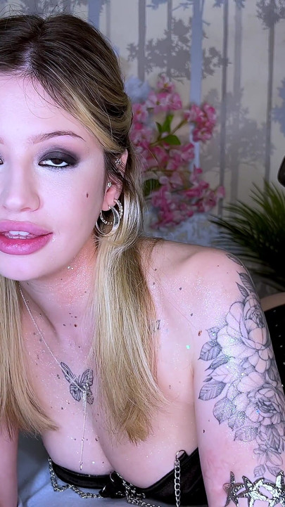 Smoking Vogue 100s While Sucking Two Dildos Smoke Blow & Double Oral