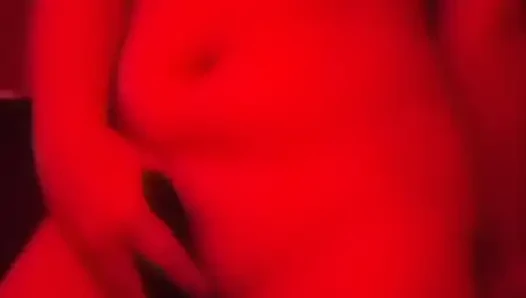 Crot di dalam memekku pakai vibratorku