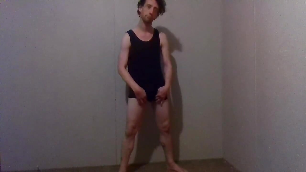 Kleren proberen; Spelen, zich aankleden en uitkleden - Tanktop deel 2
