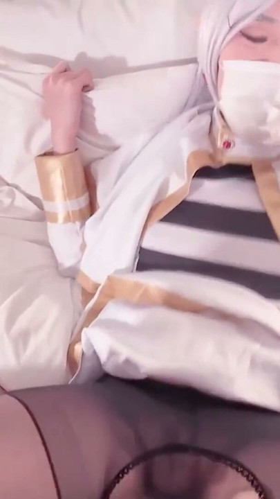 Cute Frieren Cosplayer get Fucked, Asian hentai cosplay 3 | Clip 2