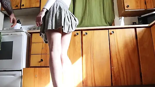 Girl gets STUCK and has INSANE MASSIVE SQUIRTS from the back (Bad Daddy and Stepdaughter)