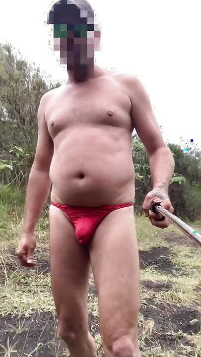 Mad Aussie Bush Walk – Just a Red Thong & a Sunny Day
