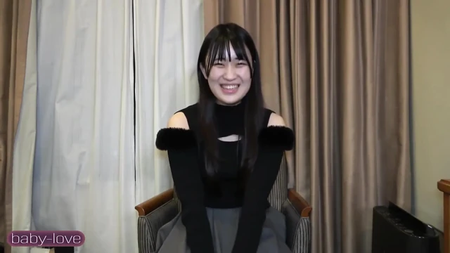 Tall Black-haired Beauty with a Composed Body, Quietly Hiding a Dangerously Obedient Secret Side