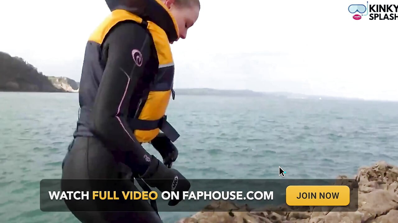 Wetsuit e Lifejackets Lucy's Freezing Compar compar