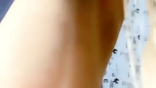 Туннихиаи танцуют обнаженной