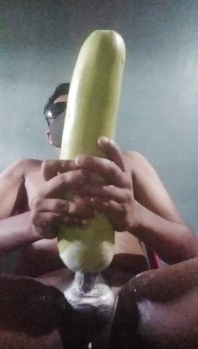 Desi boy fuck with bottleguard