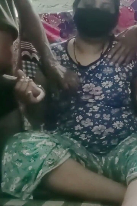 Big Stepsister Ko Friend Ke Sath Khub Enjoy Kiya