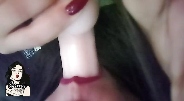 HORNY AND SUCKING DILDO