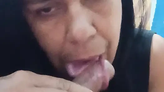 Melempar leit