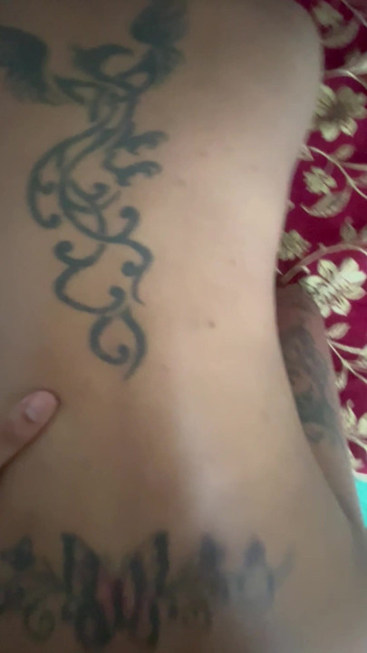 Une trans desi avec un mec sexy dans la vidéo complète, rejoignez mon lien