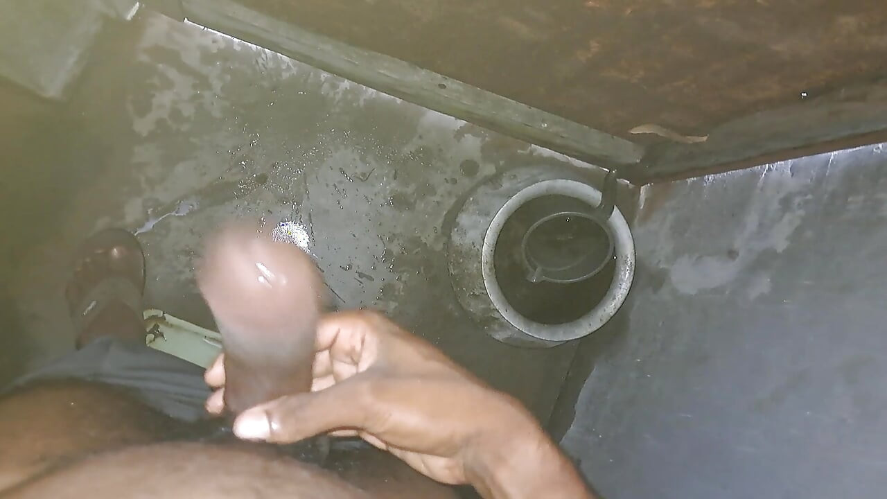 Young boy handjob in solo desi boy masterbation in bathroom