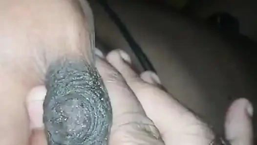 Saftige möpse, milch mit desi-ehefrau bloßgestellt