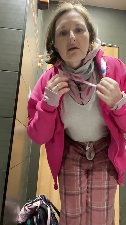 Weeing Around the World! Pissing in a Paper Cup in Canada