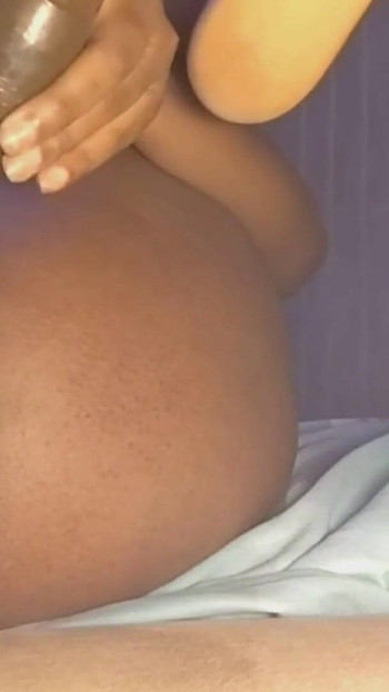 Savršena mokra pička prska, napaljena devojka željna orgazma | Klip 1