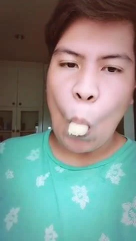 How do you eat boiled banana?