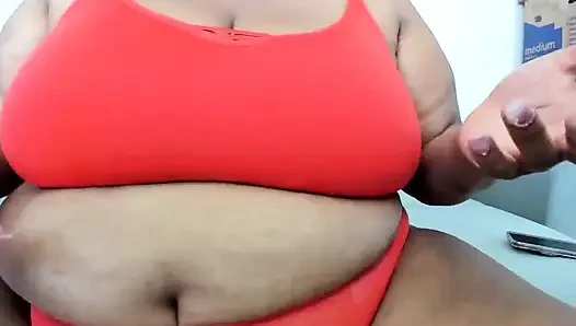 Makan siang bareng yuk, sayang?