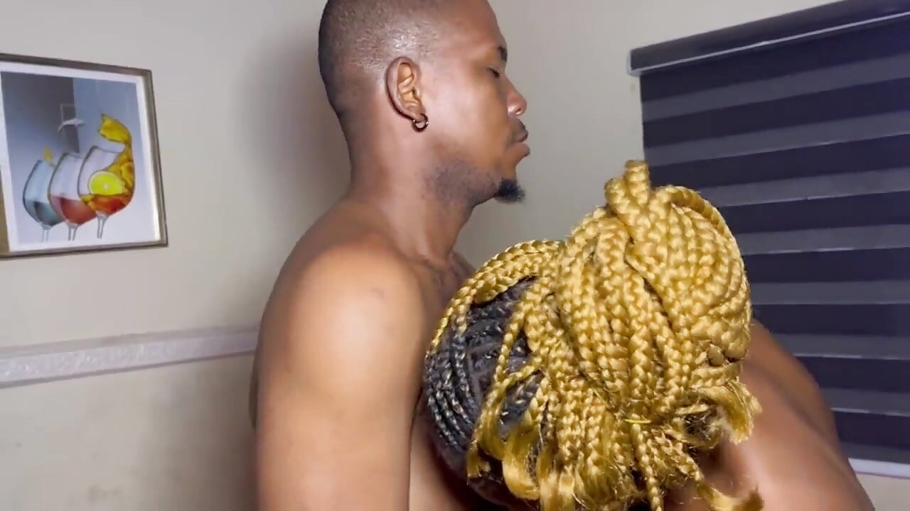She Sneaking in My Room for Sex