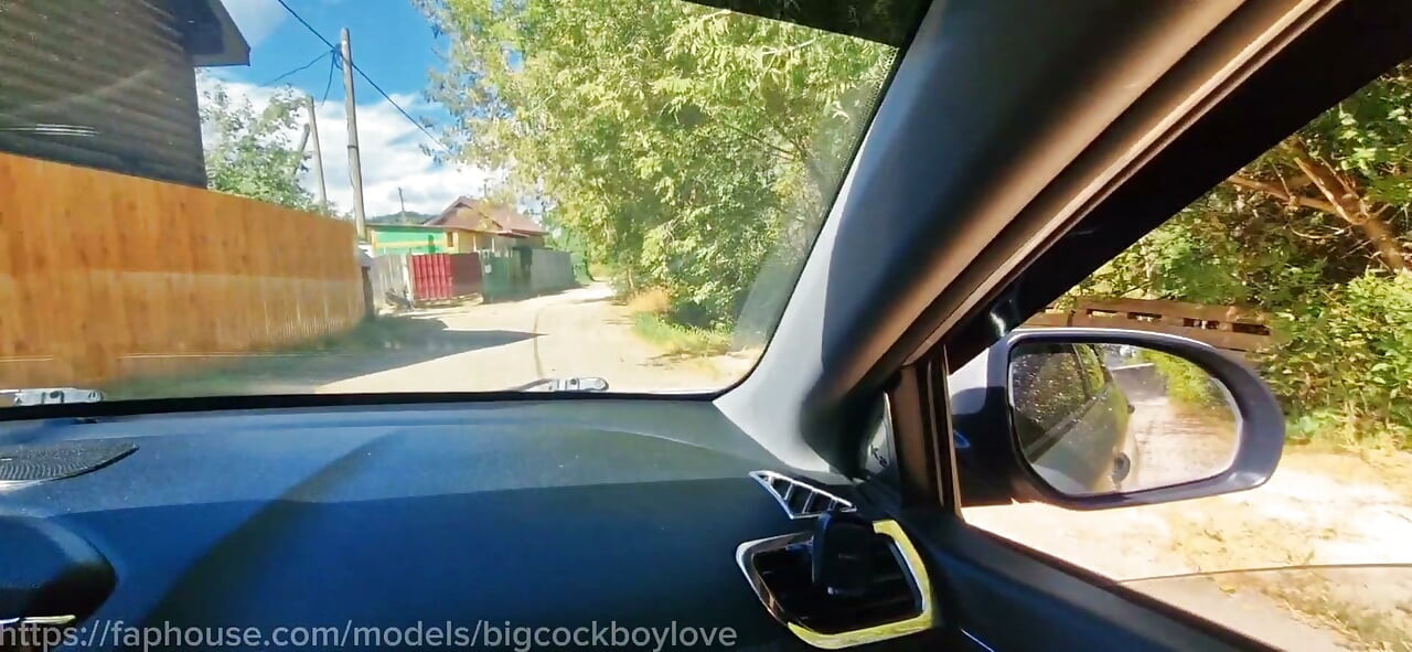 Picked up a Big-cocked Femboy in a Skirt on the Road and Fucked Him Bareback.
