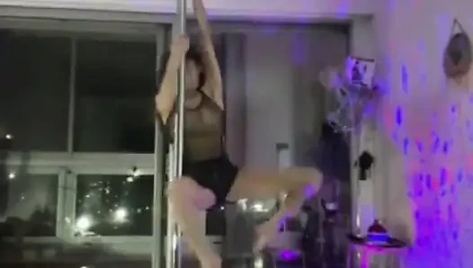 Горячий танцор