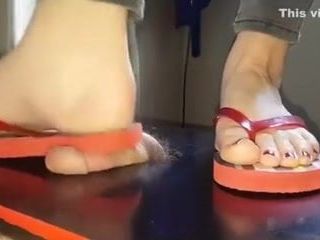 Suka sandalnya - Miss J Flip Flops Crush 14
