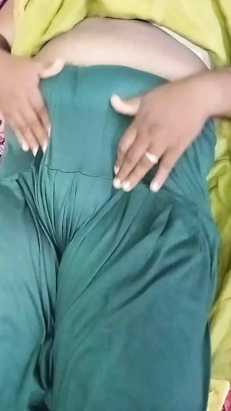 Indian Anty Sweet Passy Finger Eating and Water Pumping Performance