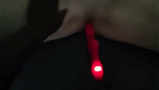 Tomsexkovi volkanik ateşli sarışın masajı yapıyor