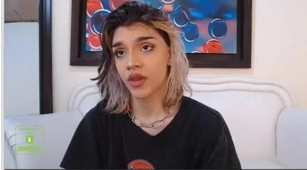 Young and beautiful shemale masturbates in paid chat