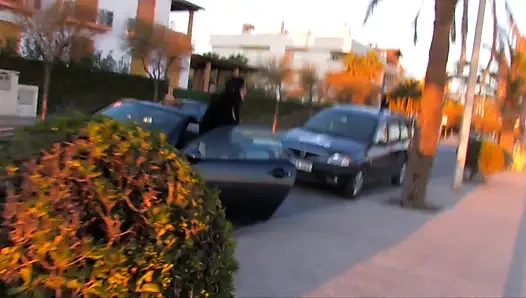 Muhteşem Fransız genç kız bir kafede sikiliyor