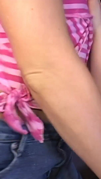 Atemberaubender moment von "Alexis Milf, die geil fotzenleckerin ist"