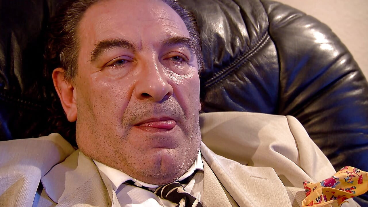 איש העסקים הזקן דופק את המזכירה החמה שלו