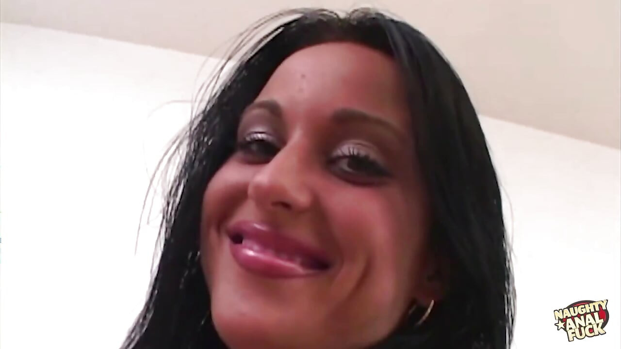 Big Ass Mandy Saxo Finds Herself in a Threesome and Gets a Facial