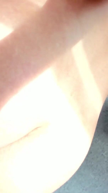 Nezaboravan trenutak iz filma "Kolumbijska studentica želi postati porno zvijezda pokazujući se potpuno gola i"