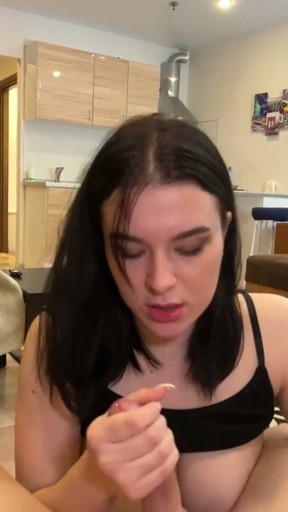 Blowjob from a beautiful brunette babe | Clip 3