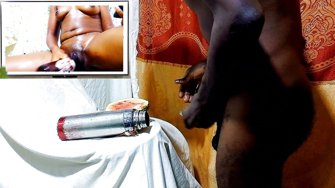 Male masturbation while watching female pussy masturbating, I fucked water bottle and felt like real pussy! So wet and hot pussy