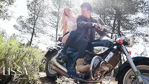 Motosikletimdeki bitkilerin e ile hareket etmelerini sağlayan titreşimler