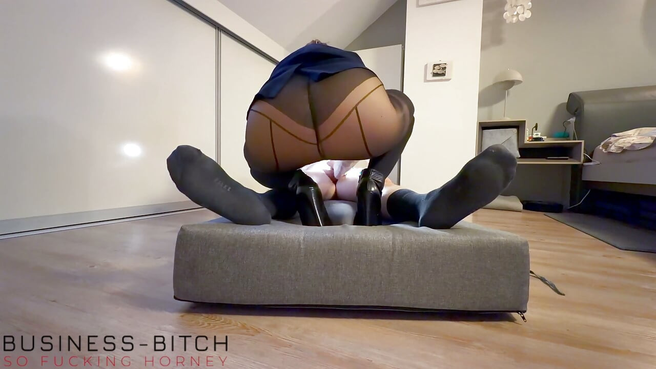 Serious Sexy Secretary Cowgirl Riding Office Boss Cock to Get Her Pussy Creampied. - Business-bitch