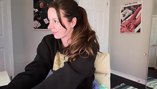 Step Sis Spreads Her Pussy and Ass for You!