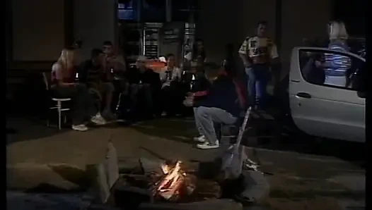 Ein großer schwanz für eine sexy heiße verliebte schlampe!