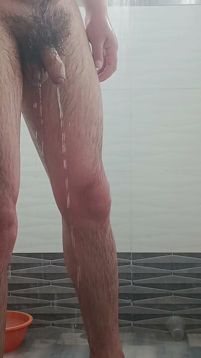 Skum, erektion og nydelse i brusebadet