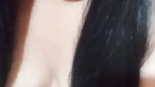 Я расскажу свою возбужденную историю в сауне с моим другом, делают ножницы и занимаются лесбийским сексом.