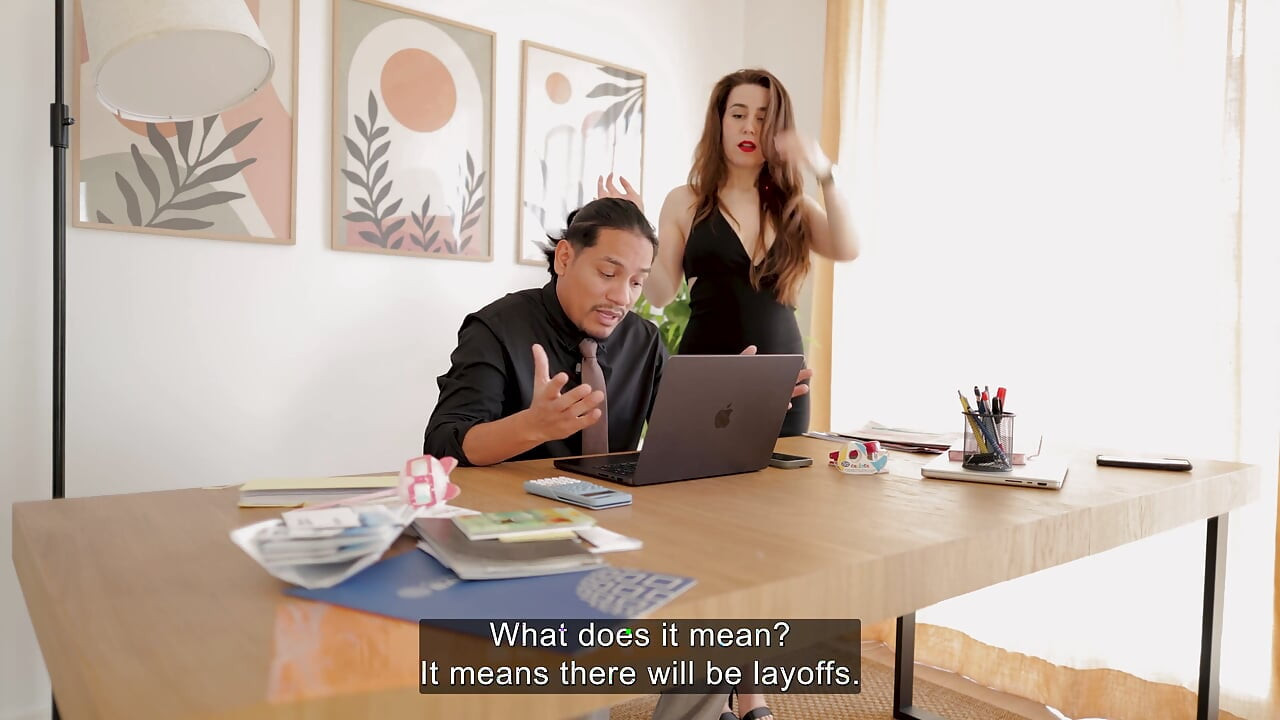 Leti the Secretary Doesn’t Want to Lose Her Job... so She Uses Her Foolproof Method