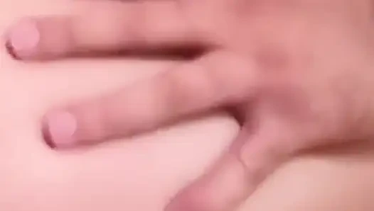 Seksi orta yaşlı seksi ev hanımı üvey oğluyla sikişiyor epik fışkırtarak titreyerek orgazm oluyor