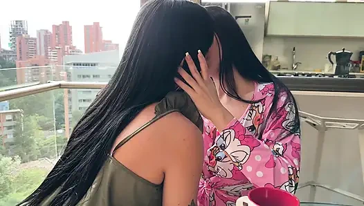 Double Lesbian Encounter Between Yenifer Chacon and Ambar Prada, Scissors, Pussy Food