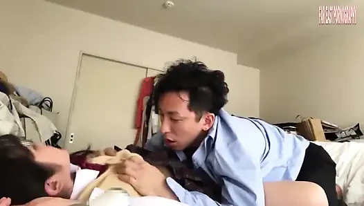 Bintang porno Jepang lagi asik ngentot pakai cosplay pribadi -bagian.1