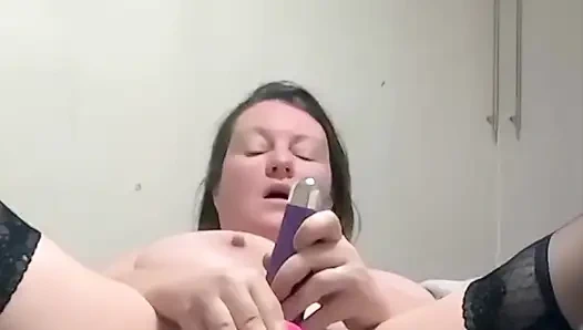 Iphone Version Butterfly Position Solo Selfie in Strümpfen