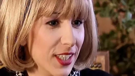 German Retro porn video – Stunning German MILFS enjoying anal threesome before cumshot