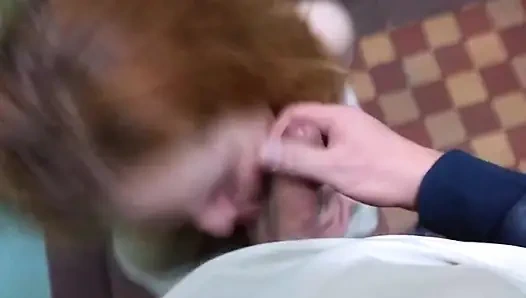 Rothaariges Luder Ist Schwanzgeil