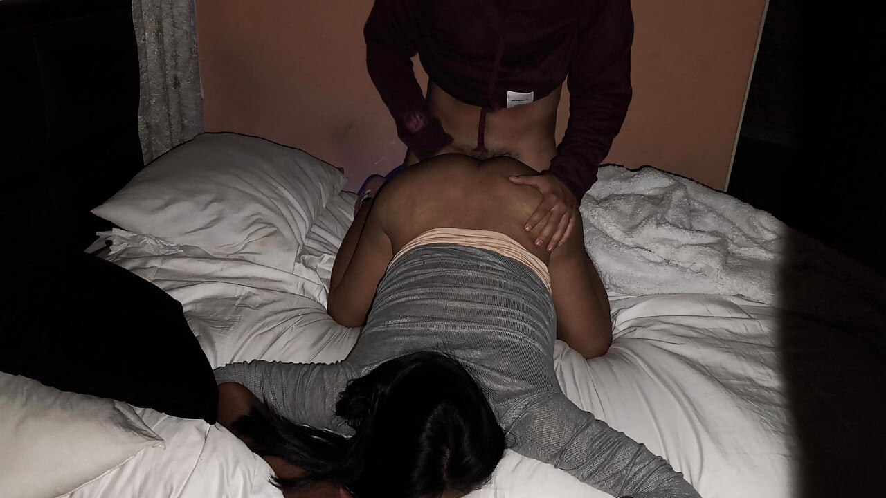 Please I don't want to anymore! The wife of the neighbor who ran away from home begs me